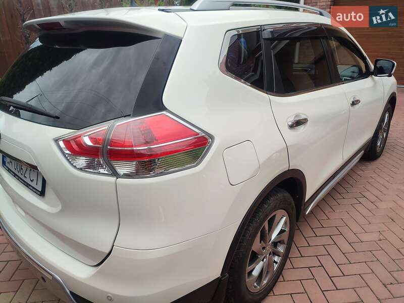Внедорожник / Кроссовер Nissan X-Trail 2017 в Дружковке