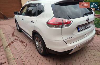 Внедорожник / Кроссовер Nissan X-Trail 2017 в 