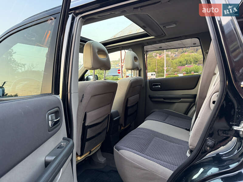 Позашляховик / Кросовер Nissan X-Trail 2007 в Кременці