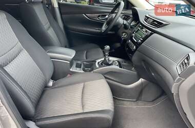 Позашляховик / Кросовер Nissan X-Trail 2021 в 