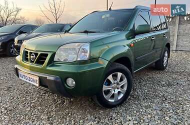 Внедорожник / Кроссовер Nissan X-Trail 2001 в 