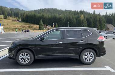 Позашляховик / Кросовер Nissan X-Trail 2015 в 