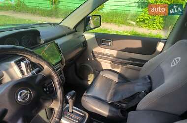 Внедорожник / Кроссовер Nissan X-Trail 2005 в 