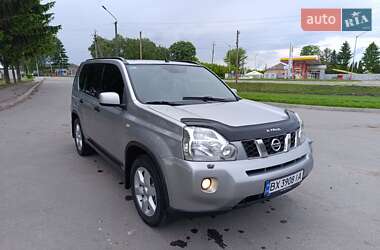 Позашляховик / Кросовер Nissan X-Trail 2010 в 