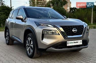 Позашляховик / Кросовер Nissan X-Trail 2024 в 