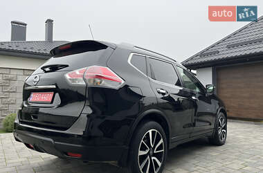 Внедорожник / Кроссовер Nissan X-Trail 2015 в 