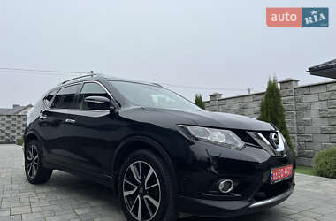 Внедорожник / Кроссовер Nissan X-Trail 2015 в 