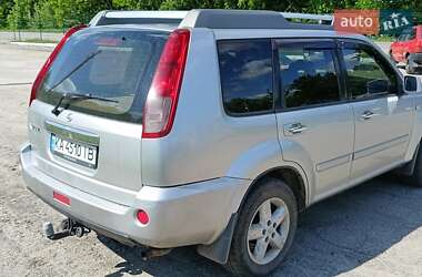 Внедорожник / Кроссовер Nissan X-Trail 2005 в 
