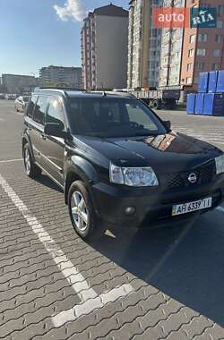 Внедорожник / Кроссовер Nissan X-Trail 2005 в 