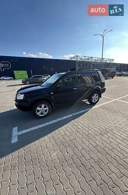 Внедорожник / Кроссовер Nissan X-Trail 2005 в 