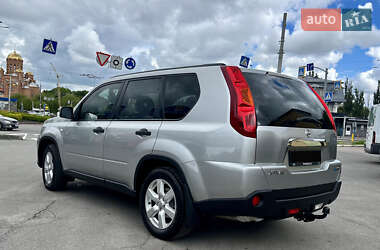 Внедорожник / Кроссовер Nissan X-Trail 2010 в 