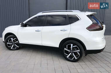 Внедорожник / Кроссовер Nissan X-Trail 2017 в Черкассах