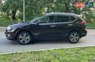 Внедорожник / Кроссовер Nissan X-Trail 2017 в Киеве