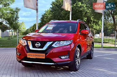 Внедорожник / Кроссовер Nissan X-Trail 2017 в Днепре