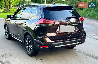 Внедорожник / Кроссовер Nissan X-Trail 2017 в 