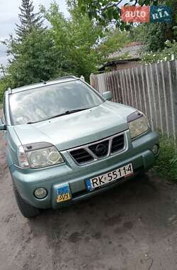 Внедорожник / Кроссовер Nissan X-Trail 2003 в 
