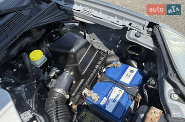 Позашляховик / Кросовер Nissan X-Trail 2006 в 
