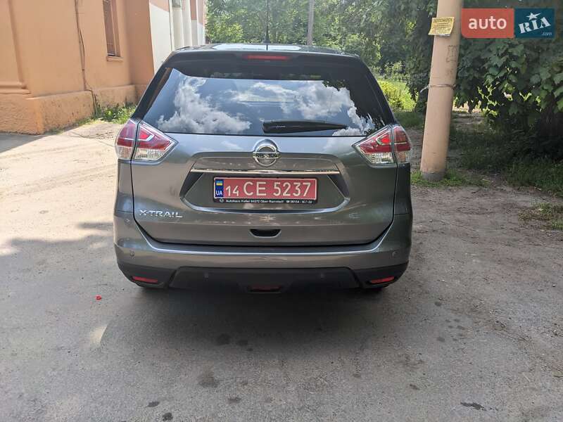 Внедорожник / Кроссовер Nissan X-Trail 2016 в Одессе
