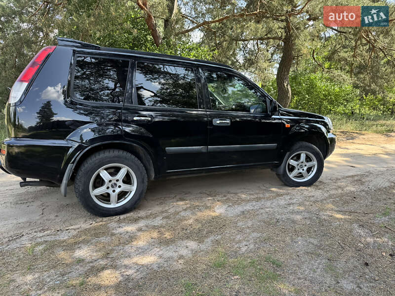 Внедорожник / Кроссовер Nissan X-Trail 2003 в Чернигове