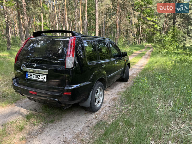 Внедорожник / Кроссовер Nissan X-Trail 2003 в Чернигове