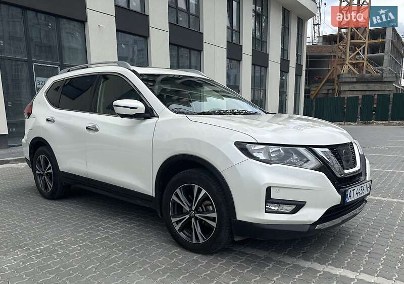 Позашляховик / Кросовер Nissan X-Trail 2018 в Івано-Франківську