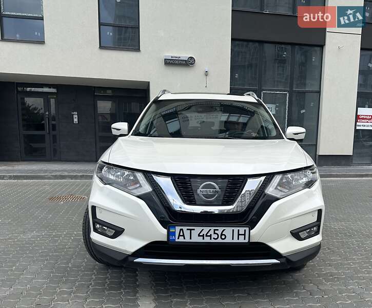 Позашляховик / Кросовер Nissan X-Trail 2018 в Івано-Франківську