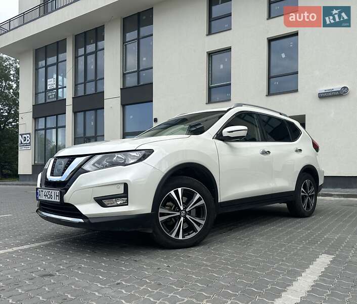 Позашляховик / Кросовер Nissan X-Trail 2018 в Івано-Франківську