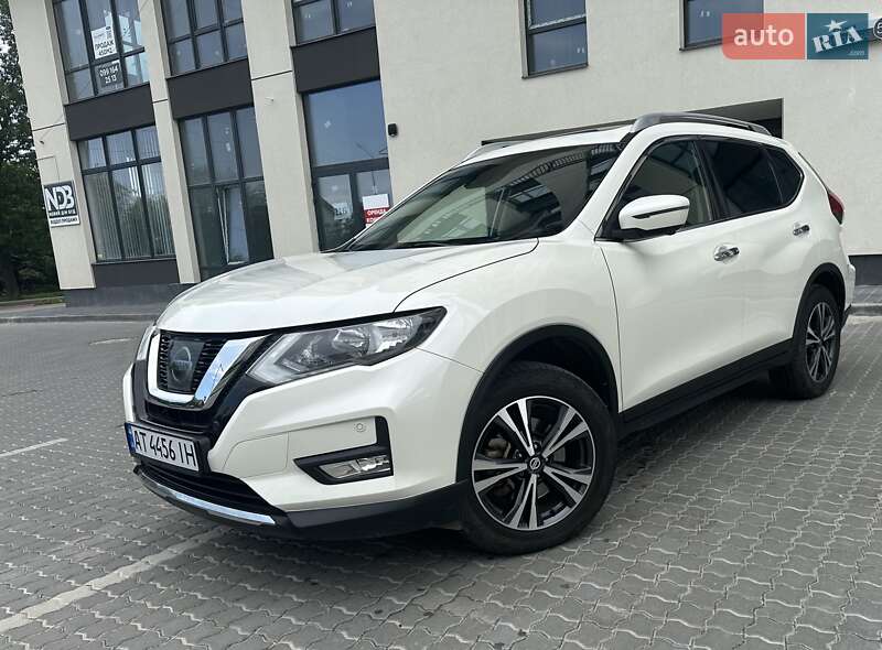 Позашляховик / Кросовер Nissan X-Trail 2018 в Івано-Франківську