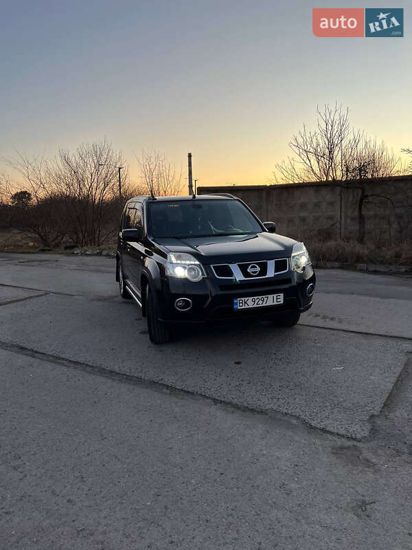 Позашляховик / Кросовер Nissan X-Trail 2012 в Рівному