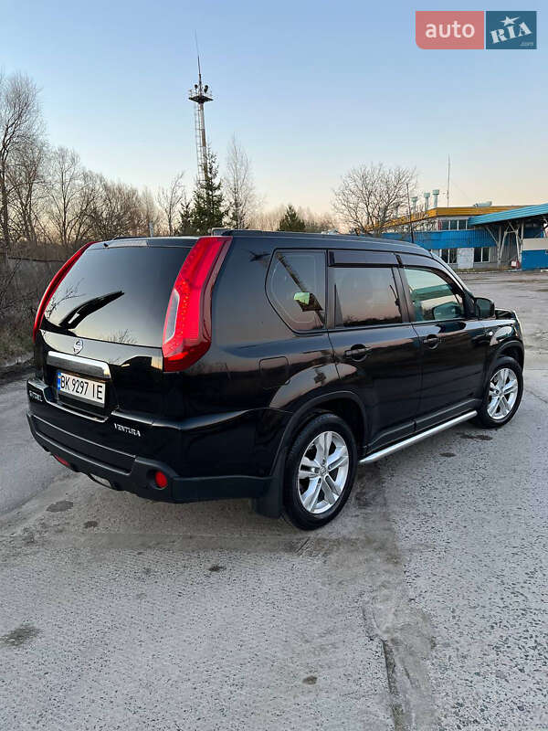 Позашляховик / Кросовер Nissan X-Trail 2012 в Рівному