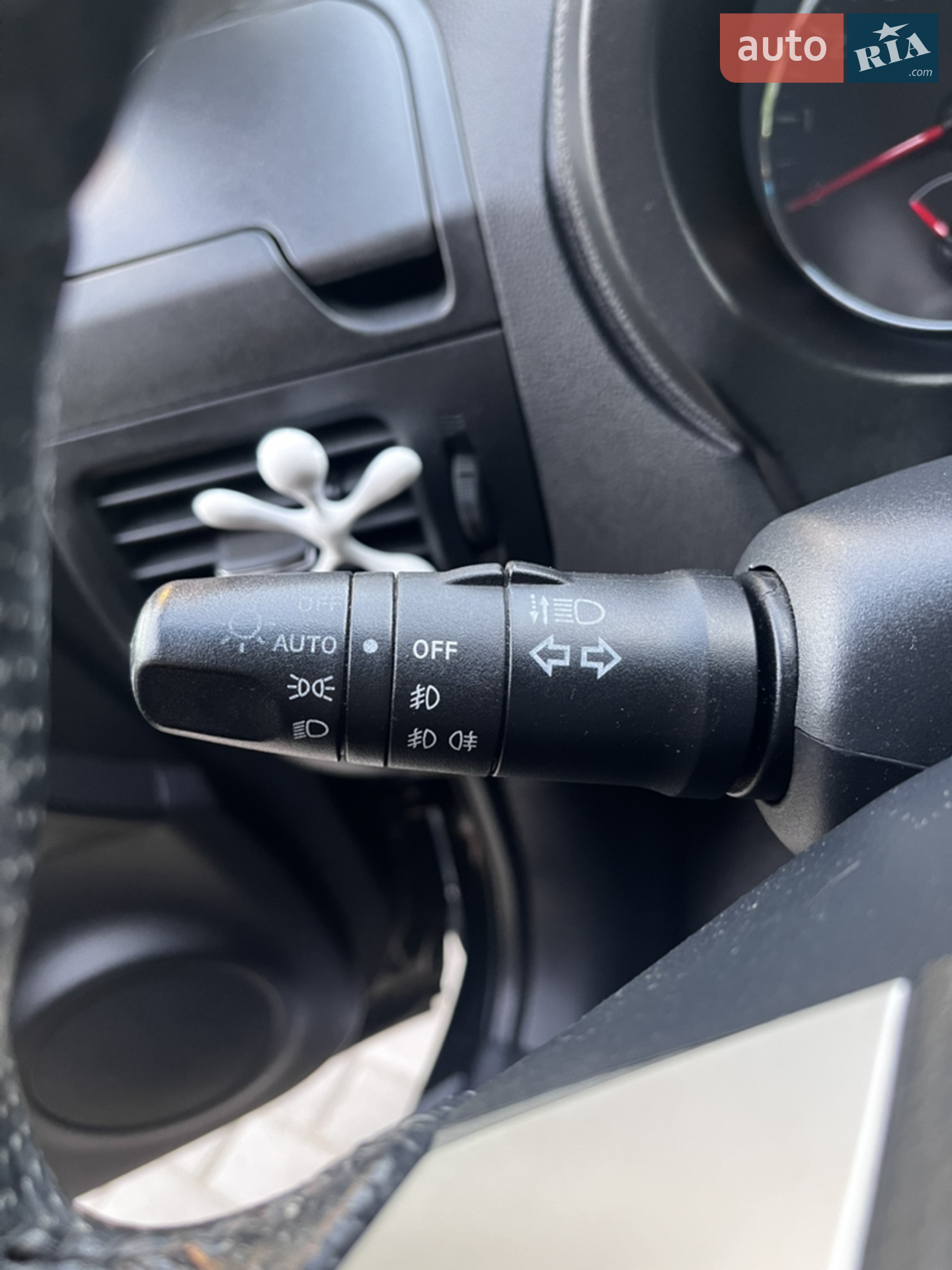 2010 Nissan X-Trail - мініатюра 10