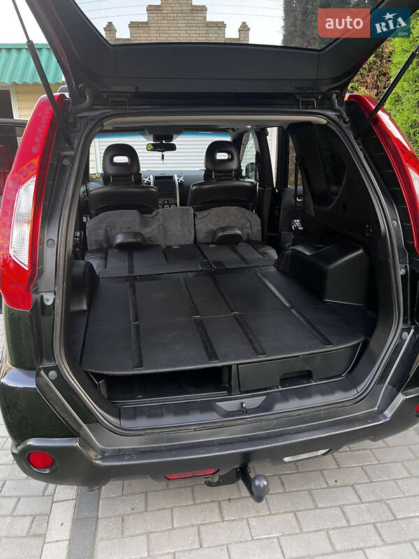 Внедорожник / Кроссовер Nissan X-Trail 2010 в Тульчине