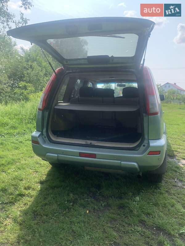Позашляховик / Кросовер Nissan X-Trail 2003 в Чернігові
