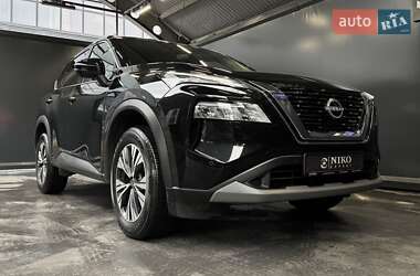 Внедорожник / Кроссовер Nissan X-Trail 2023 в 