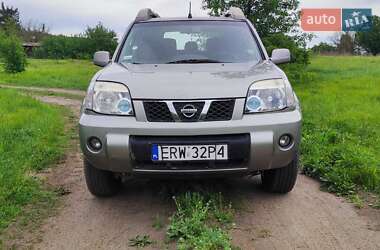 Внедорожник / Кроссовер Nissan X-Trail 2006 в Изюме