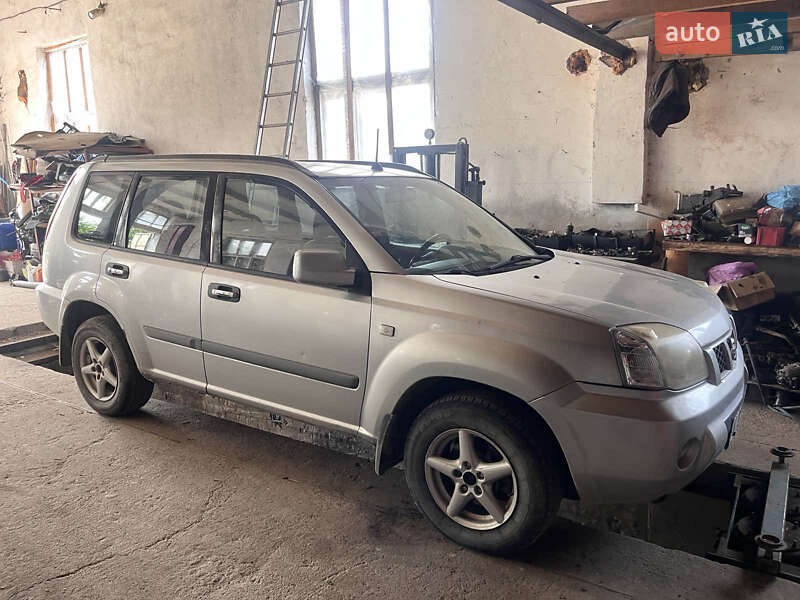 Внедорожник / Кроссовер Nissan X-Trail 2005 в Надворной