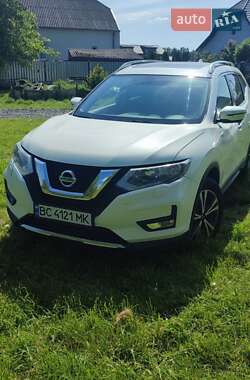 Внедорожник / Кроссовер Nissan X-Trail 2018 в Городке