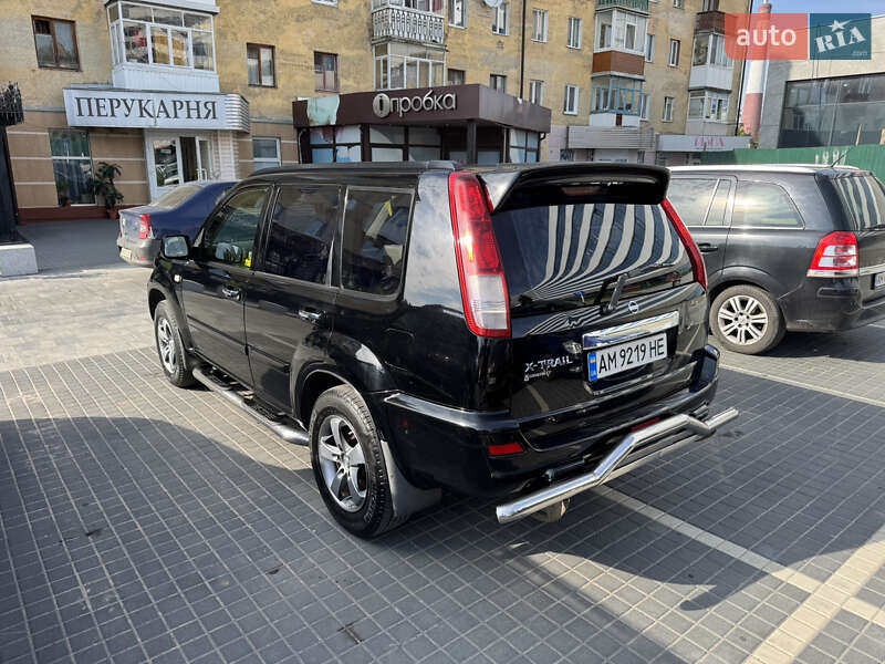 Внедорожник / Кроссовер Nissan X-Trail 2003 в Житомире
