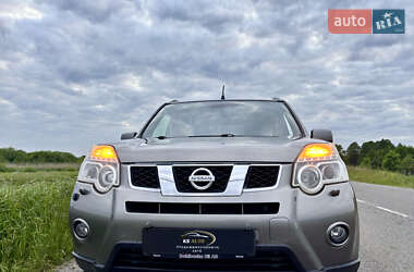 Внедорожник / Кроссовер Nissan X-Trail 2011 в Бродах