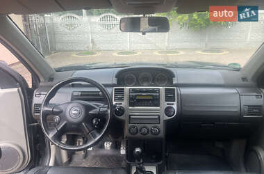 Позашляховик / Кросовер Nissan X-Trail 2005 в 