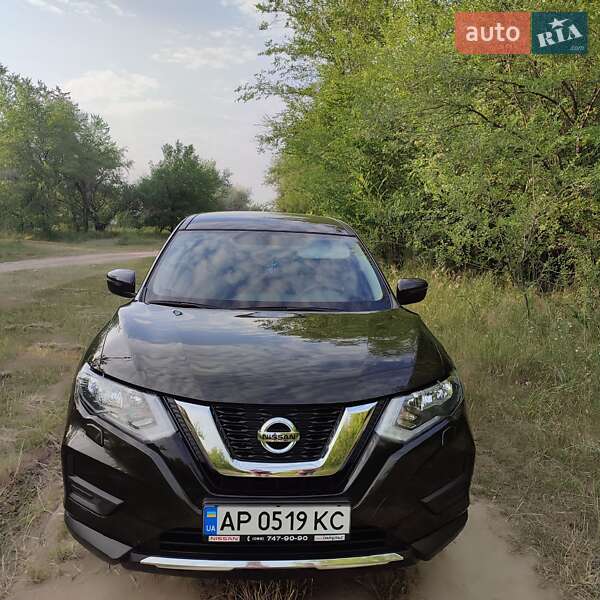 Внедорожник / Кроссовер Nissan X-Trail 2019 в 