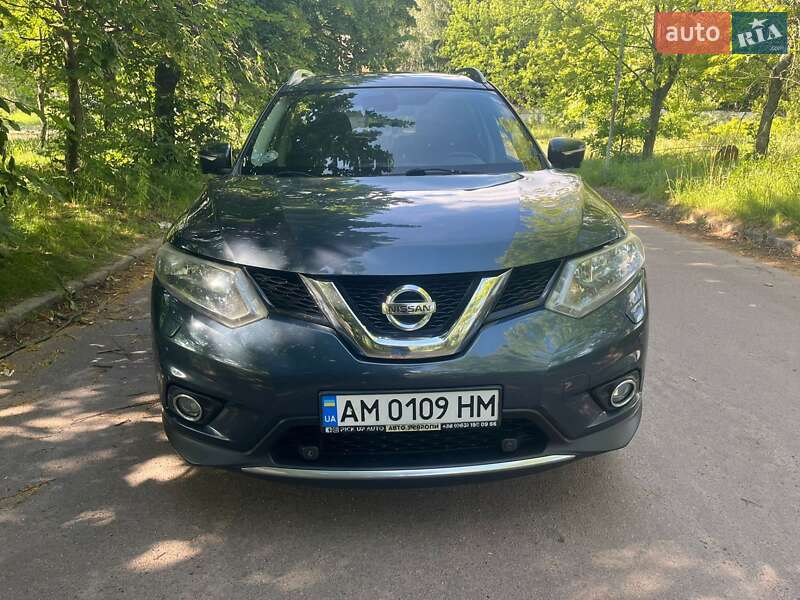 Позашляховик / Кросовер Nissan X-Trail 2015 в Бердичеві