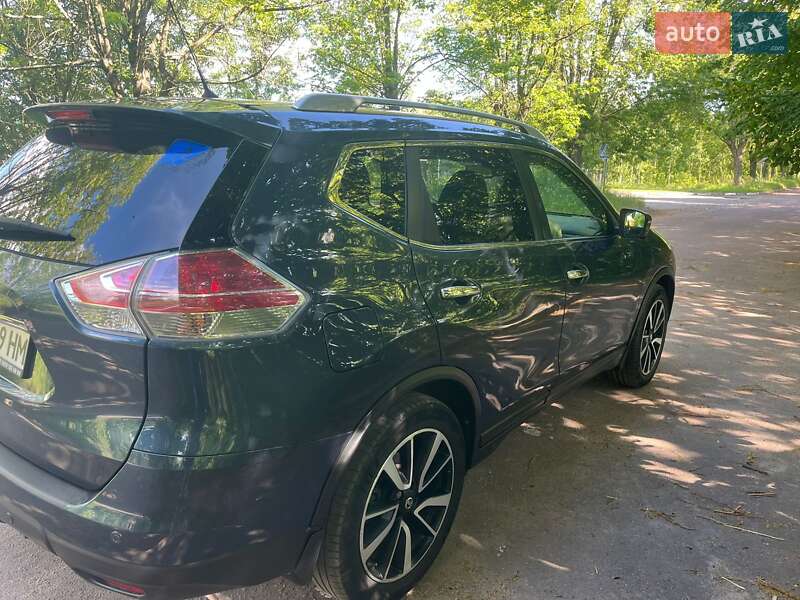 Позашляховик / Кросовер Nissan X-Trail 2015 в Бердичеві