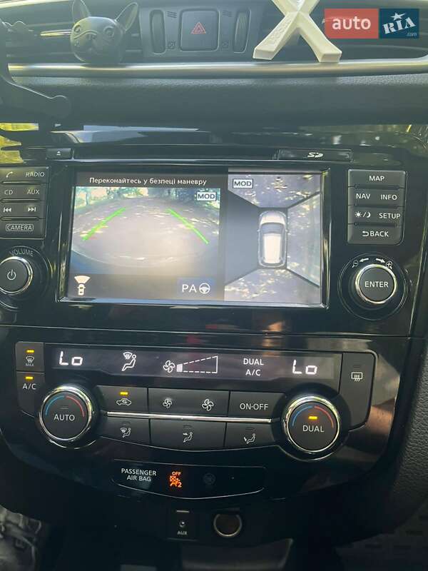 Позашляховик / Кросовер Nissan X-Trail 2015 в Бердичеві