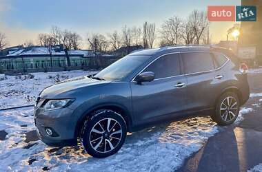 Внедорожник / Кроссовер Nissan X-Trail 2015 в Каменском