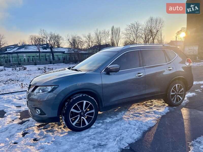 Nissan X-Trail 2015