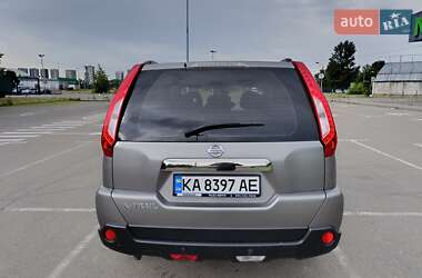 Внедорожник / Кроссовер Nissan X-Trail 2012 в 