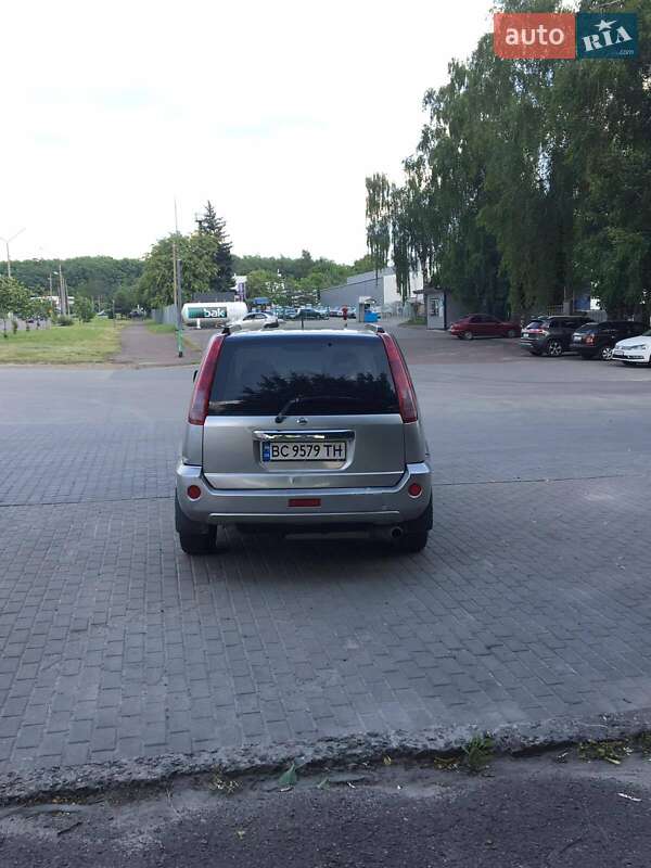 Позашляховик / Кросовер Nissan X-Trail 2005 в Львові