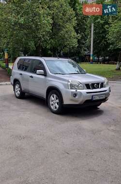 Внедорожник / Кроссовер Nissan X-Trail 2010 в 