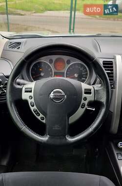 Внедорожник / Кроссовер Nissan X-Trail 2010 в 